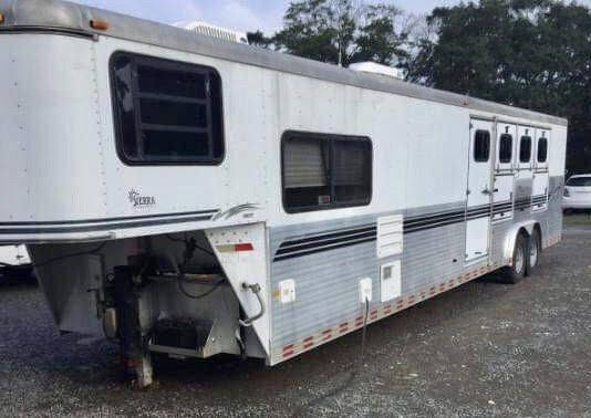 2000 SUNDOWNER 4 HORSE