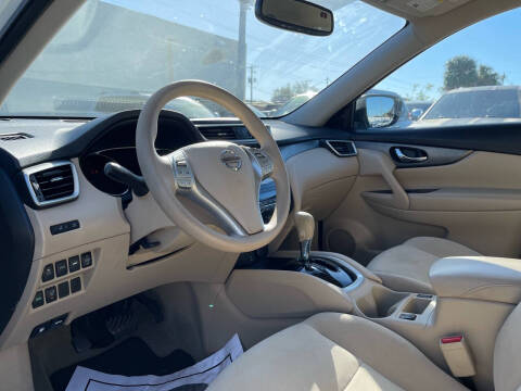 2015 Nissan Rogue SV