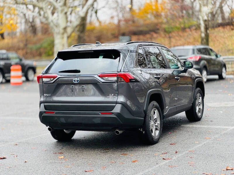 2023 Toyota RAV4 Hybrid LE