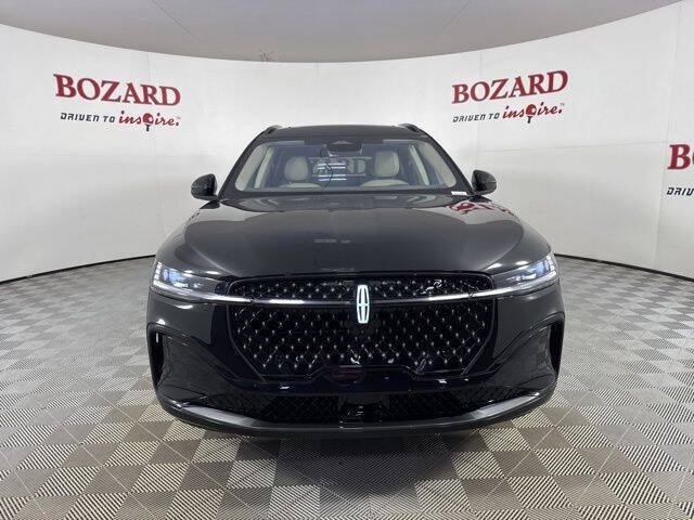 2025 Lincoln Nautilus Reserve