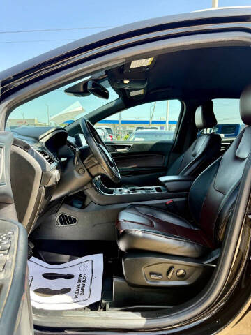 2022 Ford Edge Titanium
