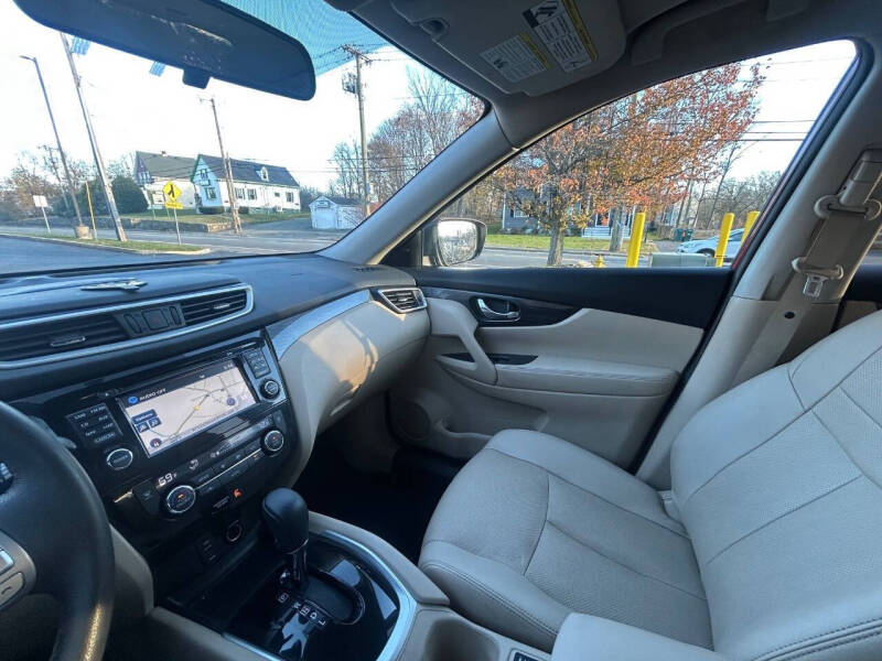 2016 Nissan Rogue SL