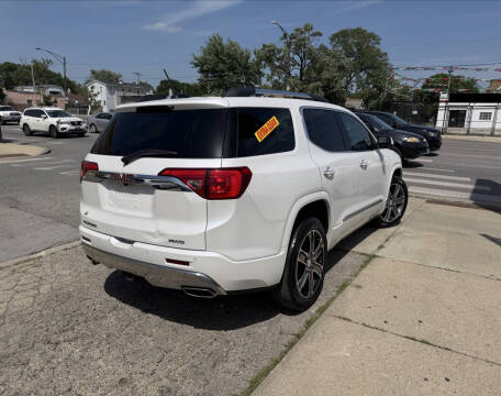 2017 GMC Acadia Denali
