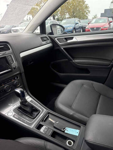 2015 Volkswagen e-Golf SEL Premium