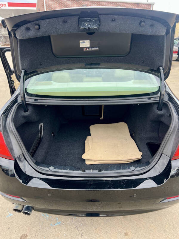 2015 BMW 5 Series 528i