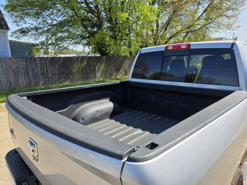 2017 RAM 1500 SLT