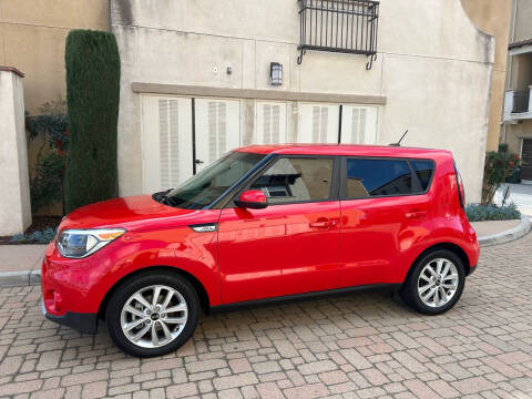2017 Kia Soul +