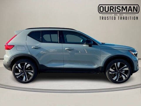 2026 Volvo XC40 B5 Plus