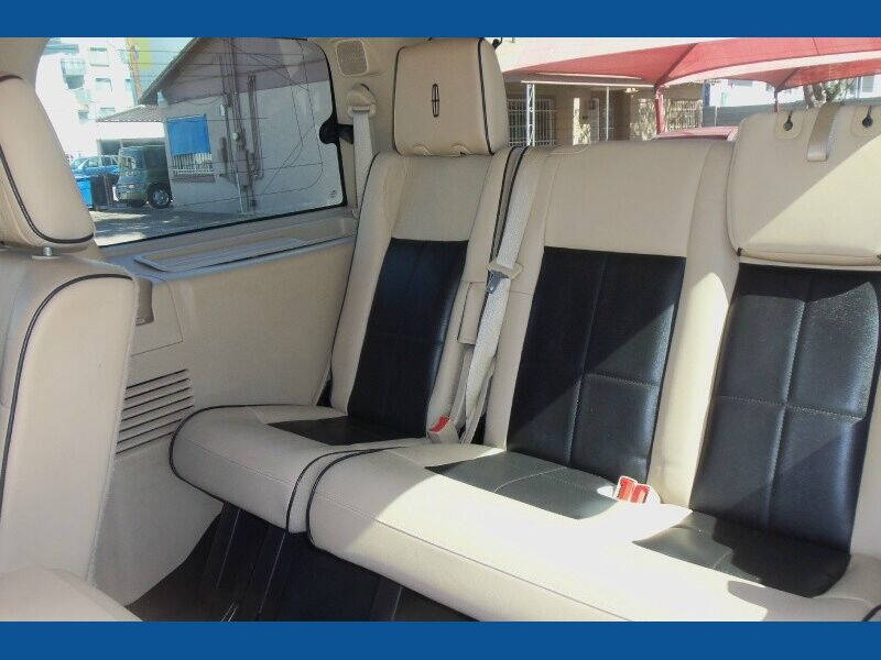 2008 Lincoln Navigator