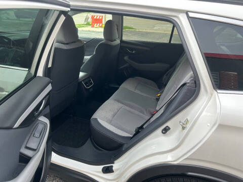 2022 Subaru Outback Premium
