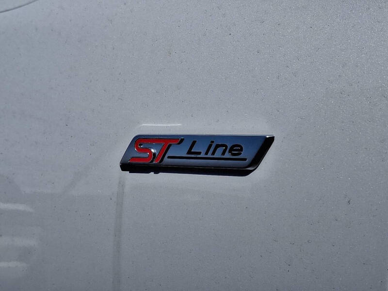 2025 Ford Escape Hybrid ST-Line Select