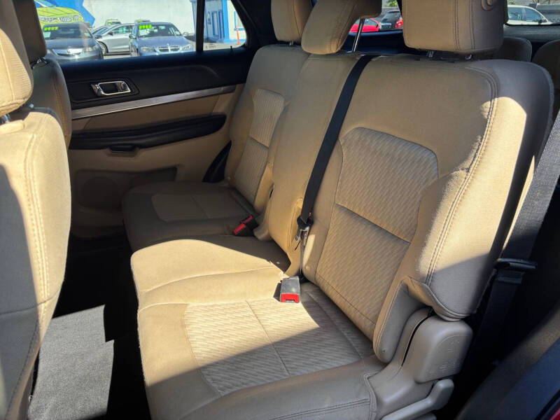 2017 Ford Explorer