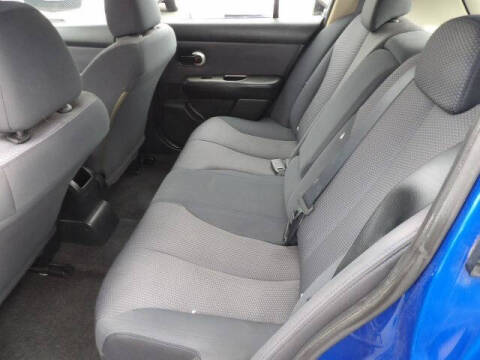 2009 Nissan Versa 1.8 SL