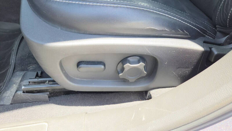 2011 Ford Taurus SEL