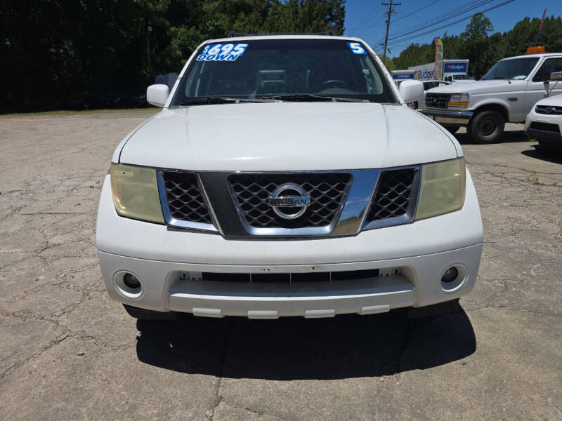 2005 Nissan Pathfinder SE