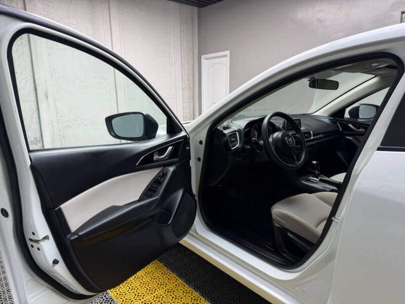 2014 Mazda MAZDA3 i Sport