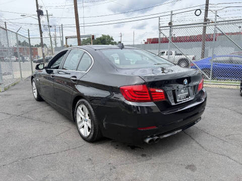 2012 BMW 5 Series 528i
