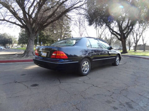 2001 Lexus LS 430