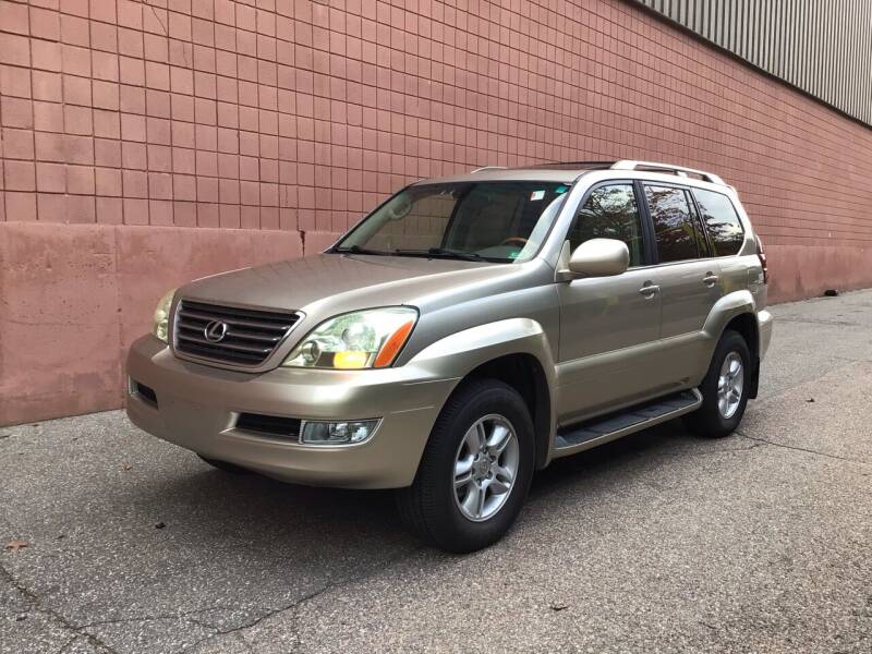 2004 Lexus GX 470 for sale at United Motors Group in Lawrence MA