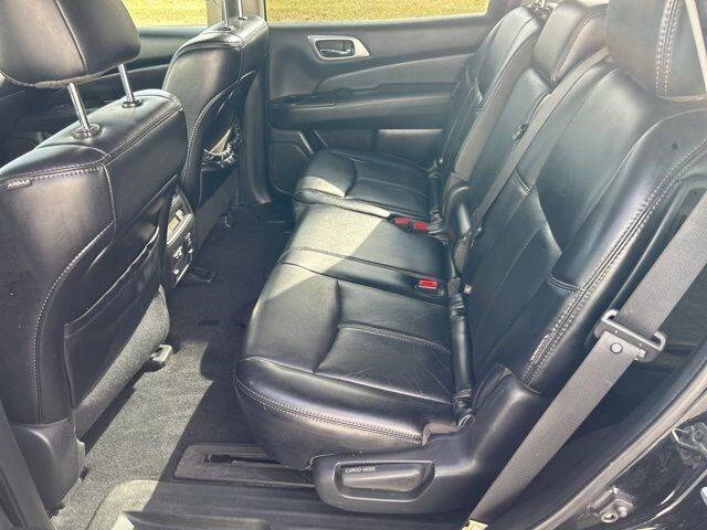 2020 Nissan Pathfinder SL