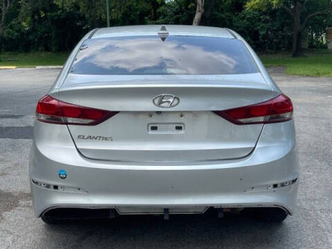 2018 Hyundai Elantra