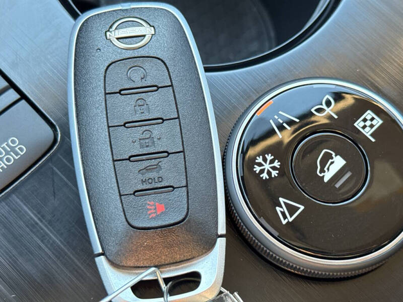 2025 Nissan Rogue Rock Creek