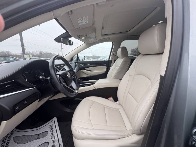 2023 Buick Enclave Essence