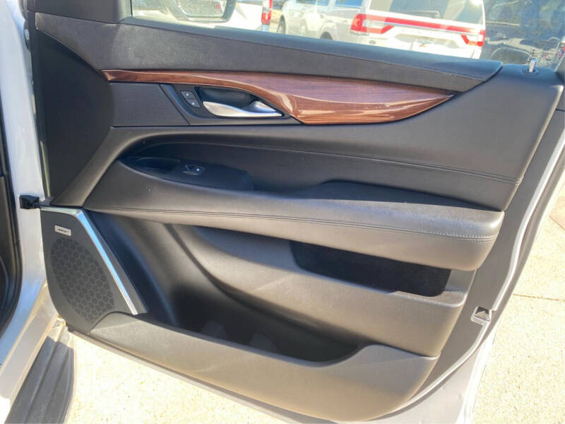 2016 Cadillac Escalade ESV Luxury Collection