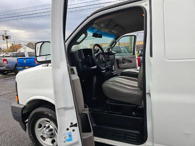 2017 Chevrolet Express 2500