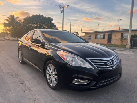 2014 Hyundai Azera for sale at MIAMI FINE CARS & TRUCKS in Hialeah FL