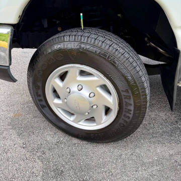 2011 Ford E-350