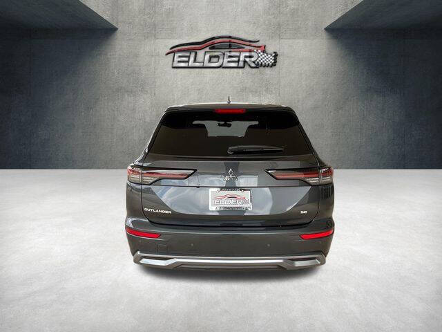 2026 Mitsubishi Outlander SE