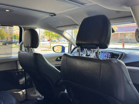 2019 Chrysler Pacifica Touring L