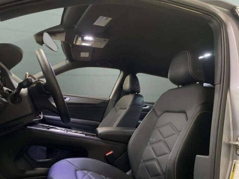 2025 Volkswagen Atlas Cross Sport SE 4Motion