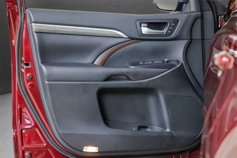 2017 Toyota Highlander Hybrid Limited Platinum