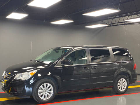 2014 Volkswagen Routan for sale at AutoNet of Dallas in Dallas TX