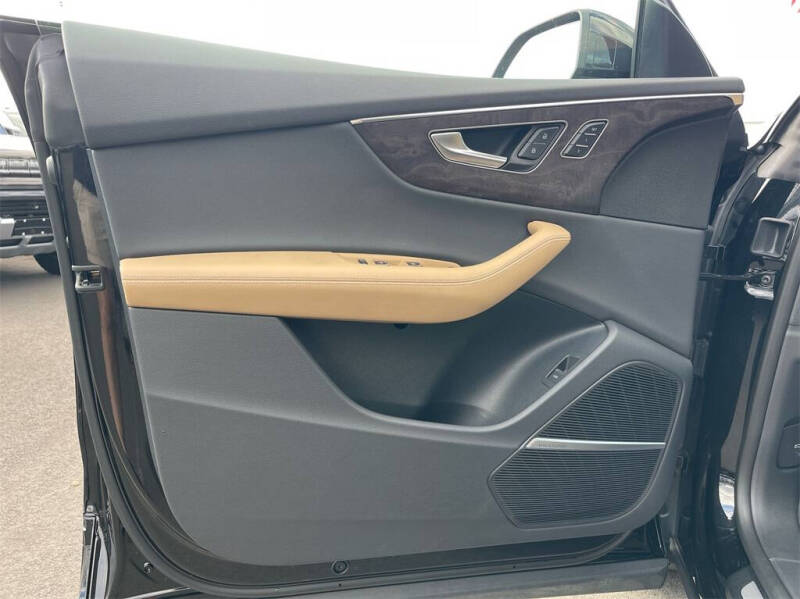 2024 Audi Q8 quattro Prestige 55 TFSI