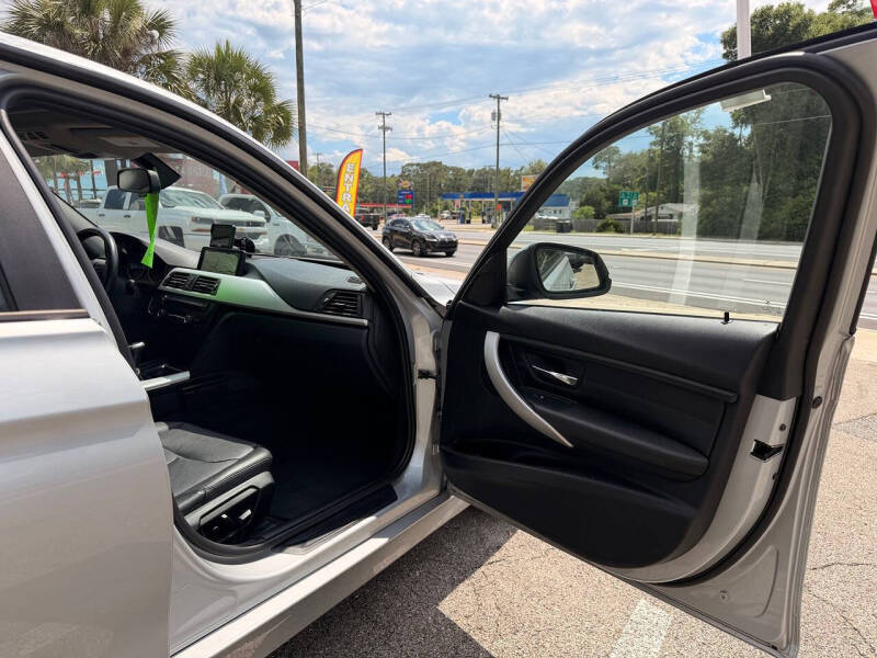 2012 BMW 3 Series 328i