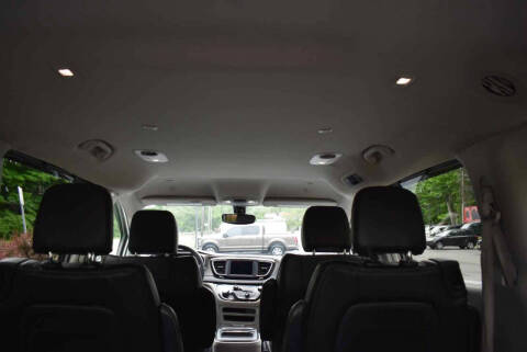 2020 Chrysler Voyager LXi