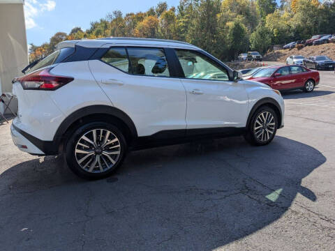 2023 Nissan Kicks SV