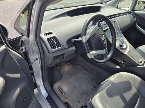 2010 Toyota Prius III