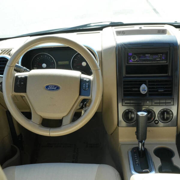 2008 Ford Explorer XLT