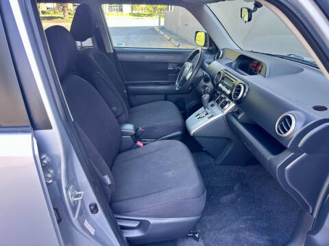 2008 Scion xB
