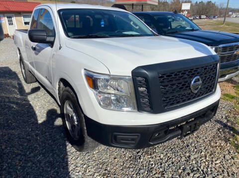 2018 Nissan Titan for sale at M&L Auto, LLC in Clyde NC