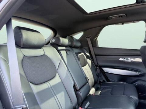 2022 Genesis GV70 2.5T Standard