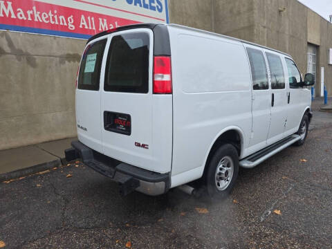 2024 GMC Savana 2500