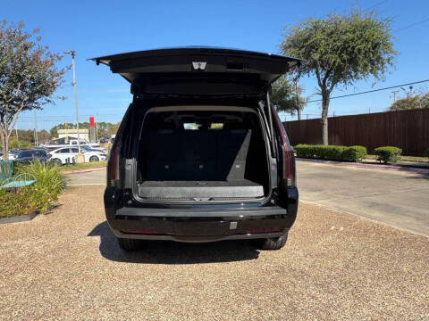 2018 Cadillac Escalade Luxury