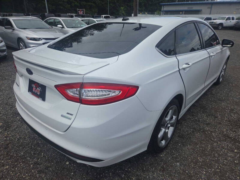 2016 Ford Fusion SE