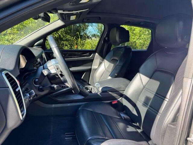 2023 Porsche Cayenne