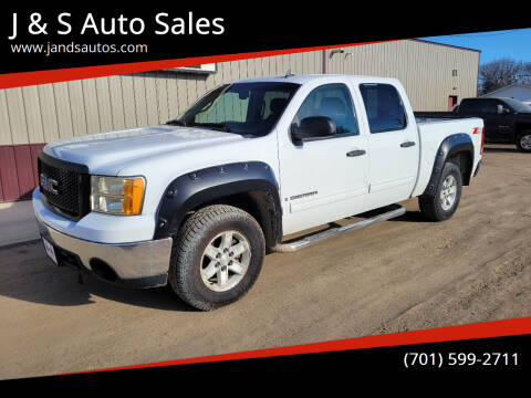 2007 GMC Sierra 1500 for sale at J & S Auto Sales in Thompson ND